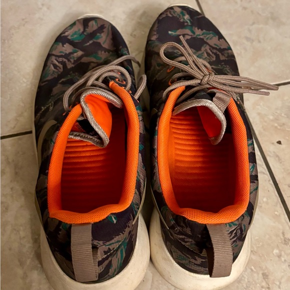 Nike Men’s Camouflage Sneakers - Black and Orange - Picture 3 of 5